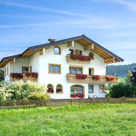 Appartement-Gaestehaus Ursula فلاخاو المظهر الخارجي الصورة