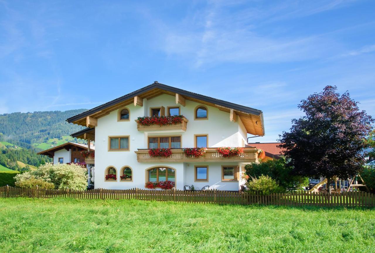 Appartement-Gaestehaus Ursula فلاخاو المظهر الخارجي الصورة