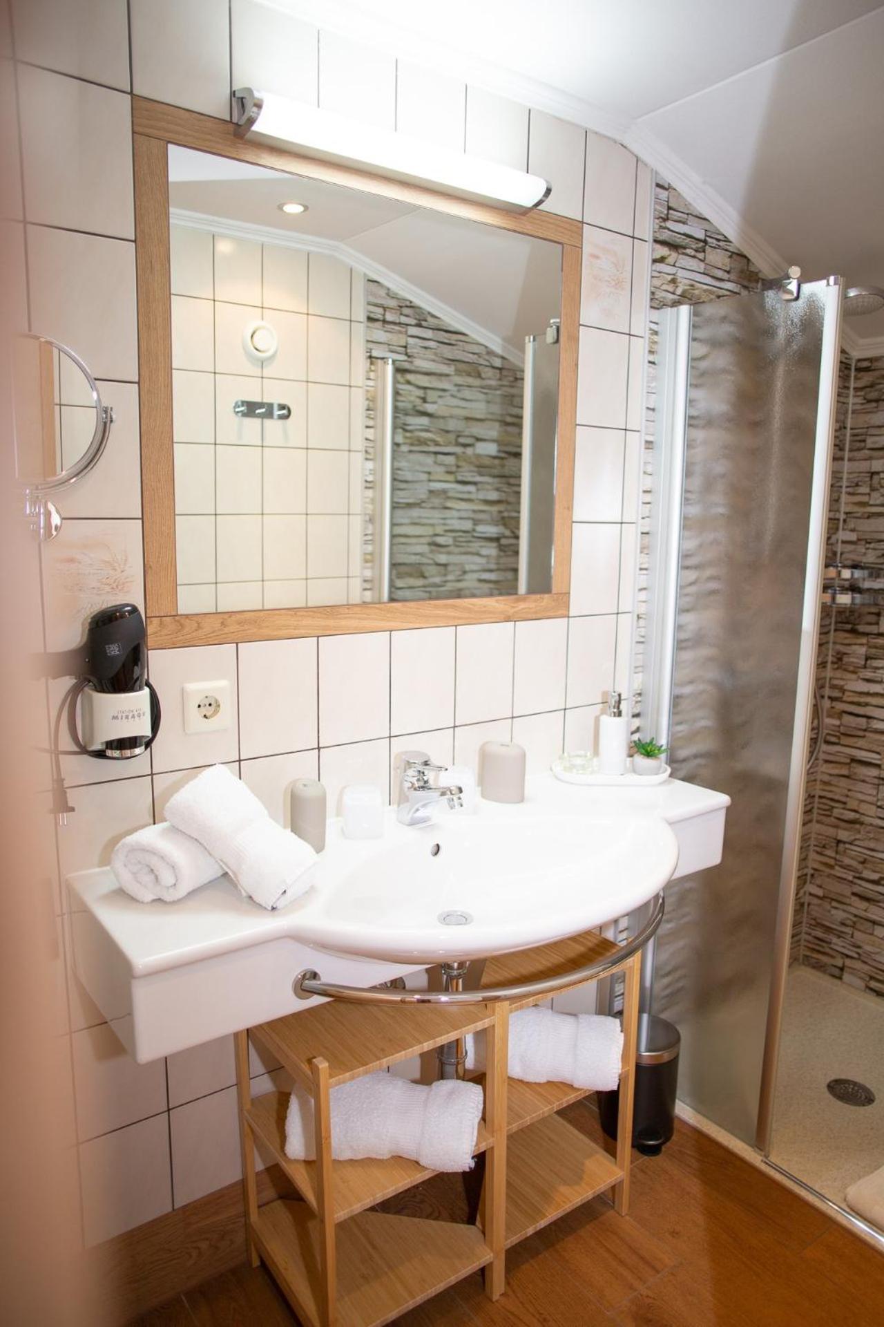 Appartement-Gaestehaus Ursula فلاخاو المظهر الخارجي الصورة